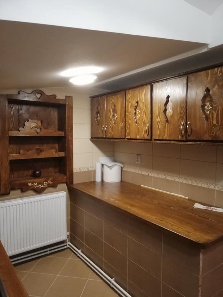 Dulap decor lemn